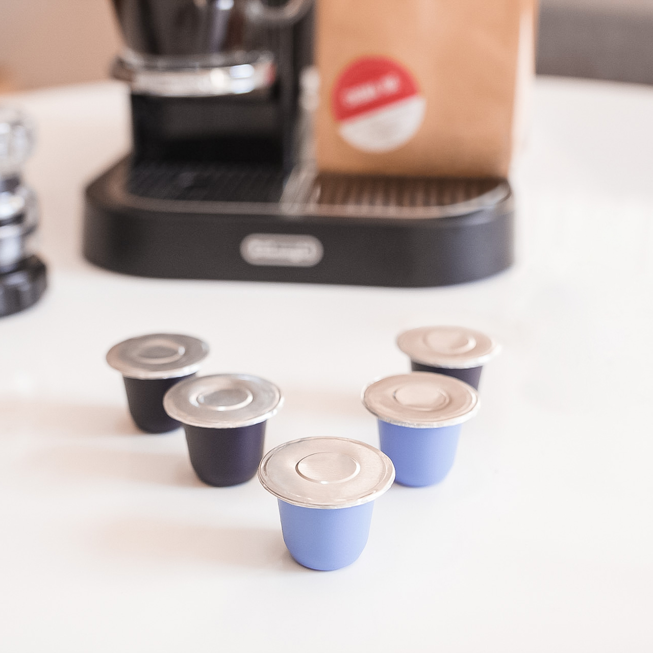 A cheap alternative to Nespresso pods - fill & refill Bluecup capsules